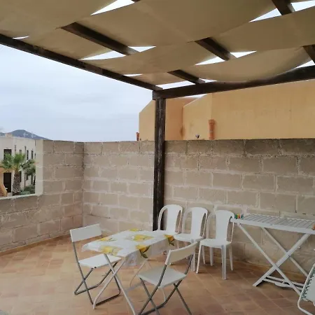 Feriehus Casa Vacanza Con Terrazza *